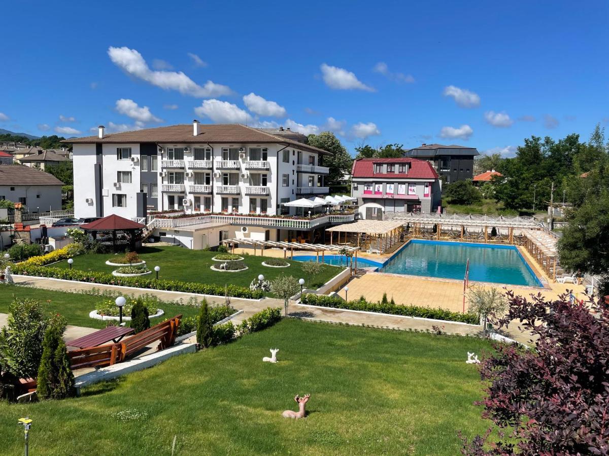 Hotel Elit Kirkovo  Ngoại thất bức ảnh