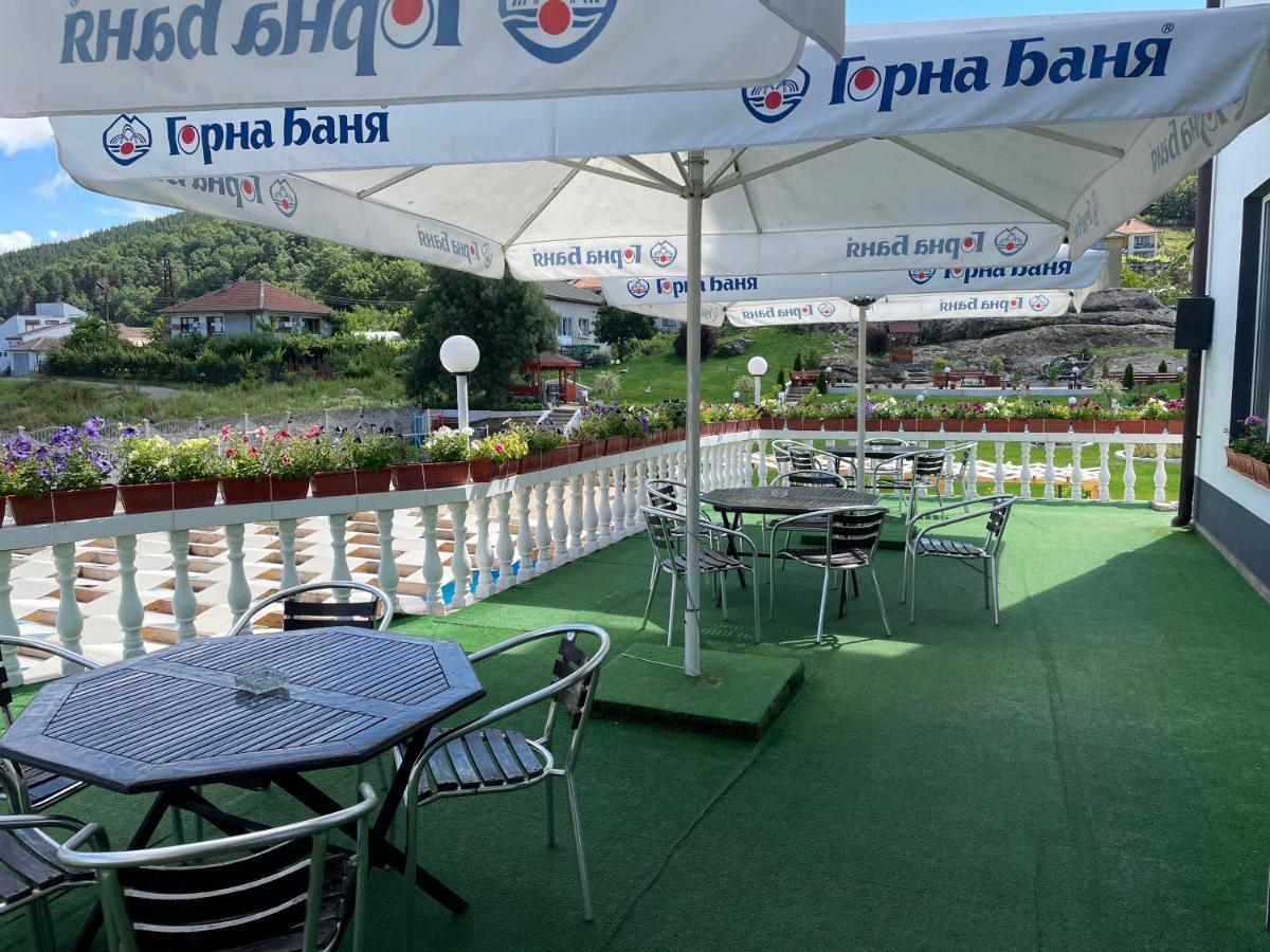 Hotel Elit Kirkovo  Ngoại thất bức ảnh