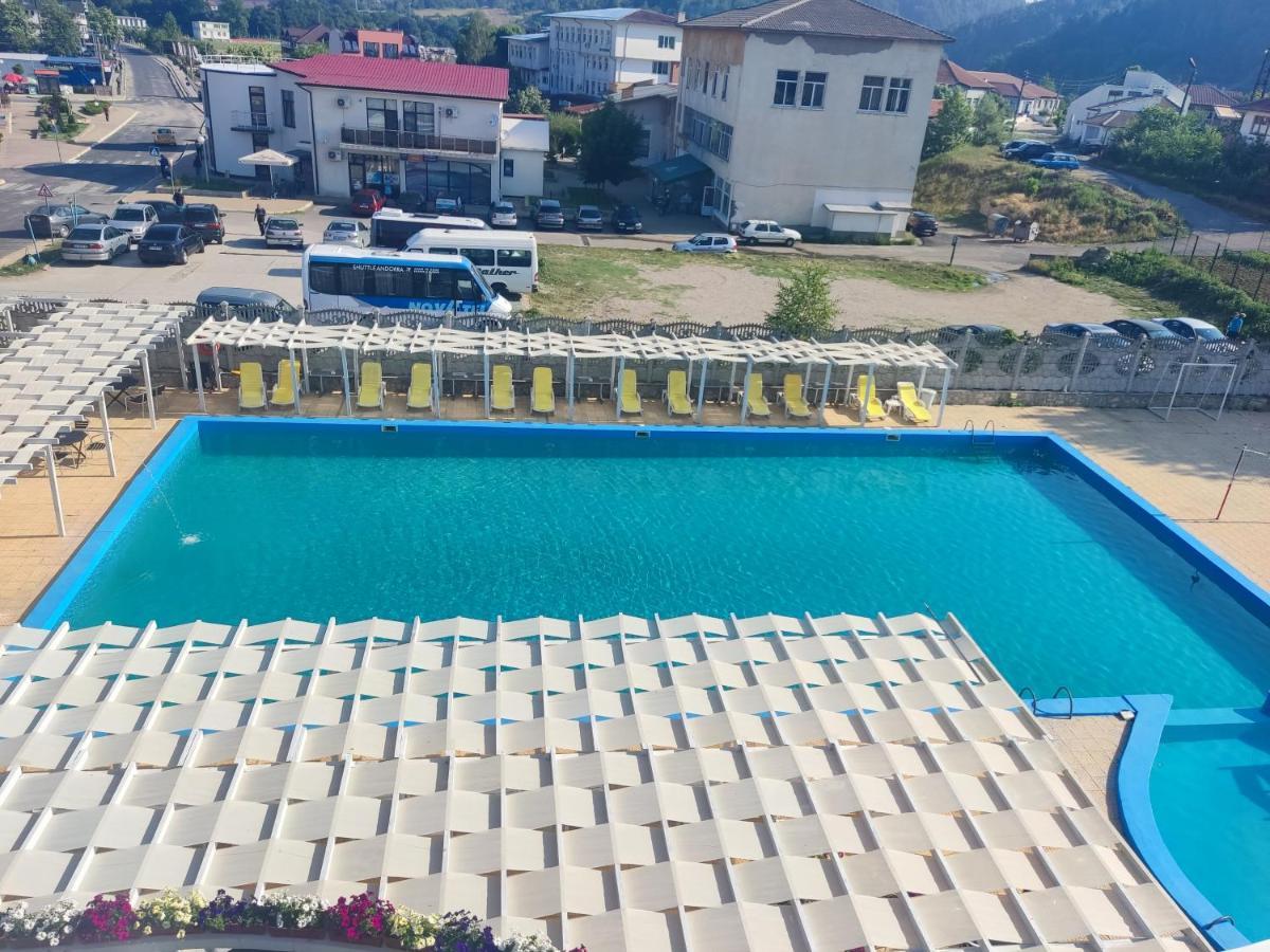 Hotel Elit Kirkovo  Ngoại thất bức ảnh