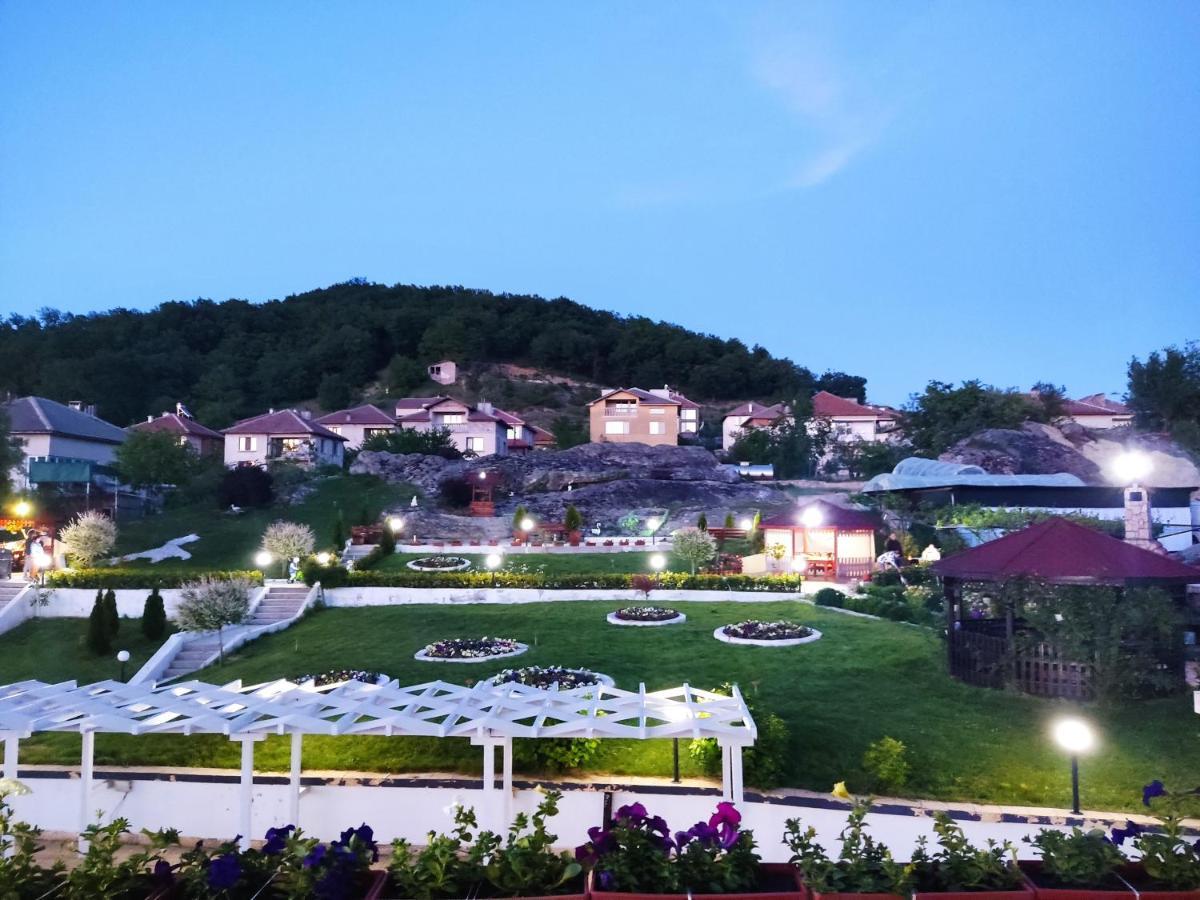 Hotel Elit Kirkovo  Ngoại thất bức ảnh