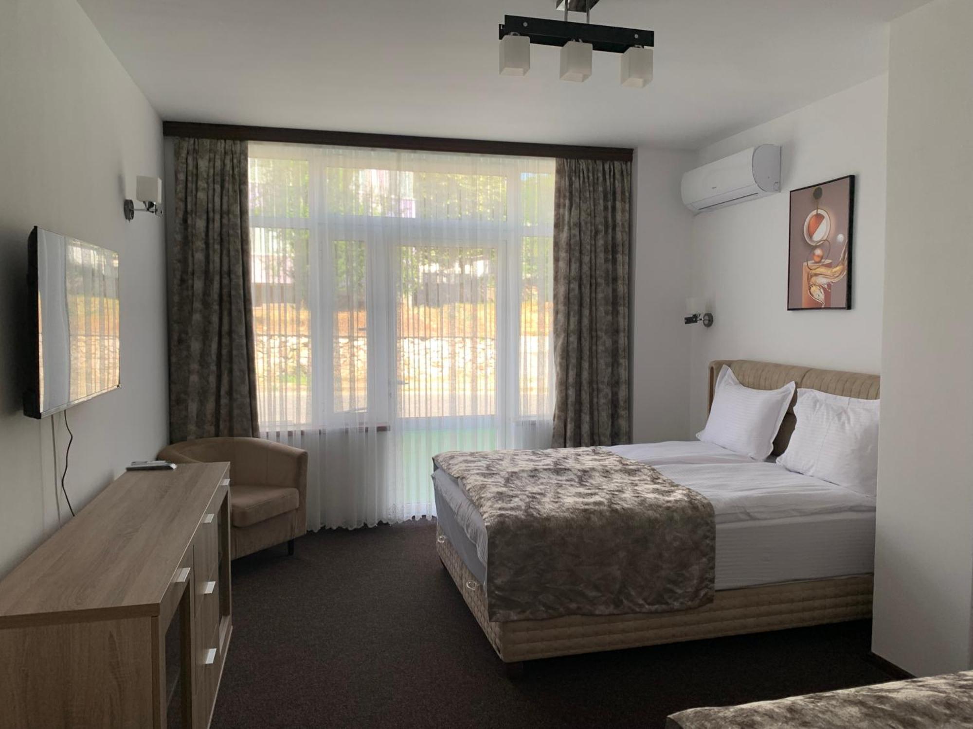 Hotel Elit Kirkovo  Ngoại thất bức ảnh
