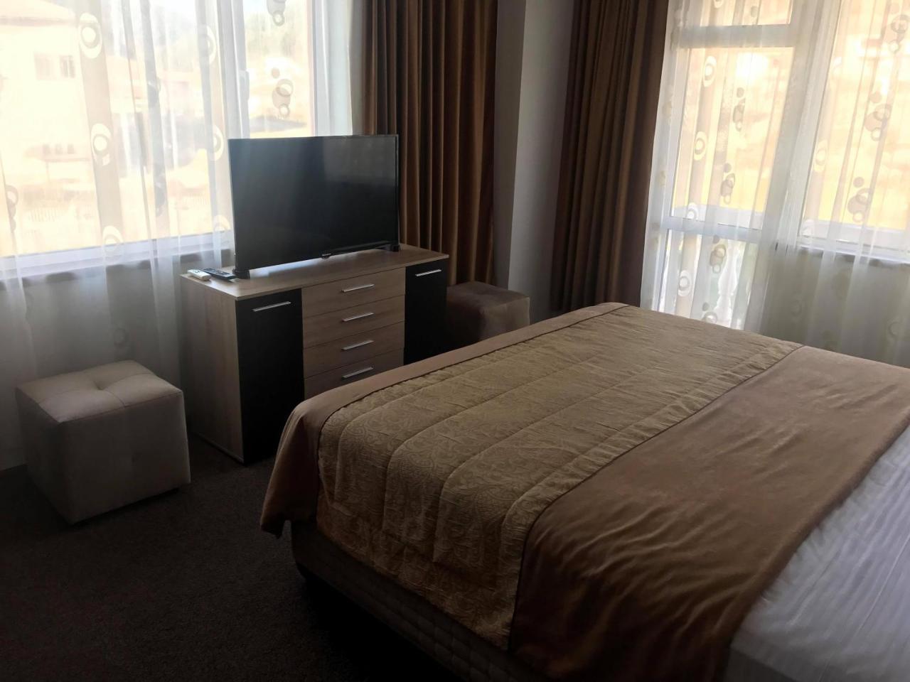 Hotel Elit Kirkovo  Ngoại thất bức ảnh